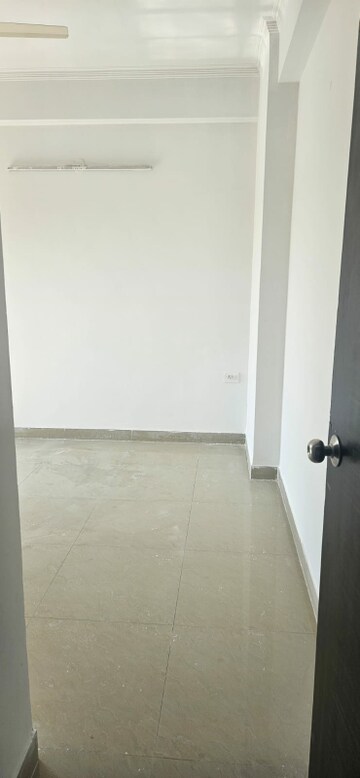 Room in 2 BHK Apartment at Proview Officer City 2, Raj Nagar Extension – for Rent