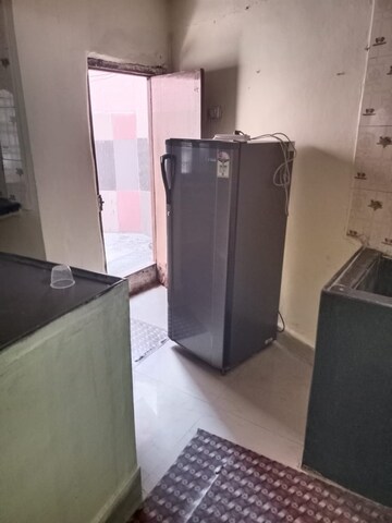 Room in 1 BHK Apartment at Begumpet – for Rent