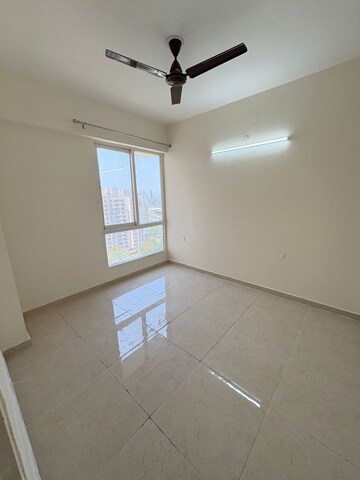 Room in 2 BHK Apartment at Signature The Millennia 2, Sector 37d – for Rent