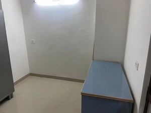 Room in 2 BHK Builder Floor at Sector 33 – for Sale