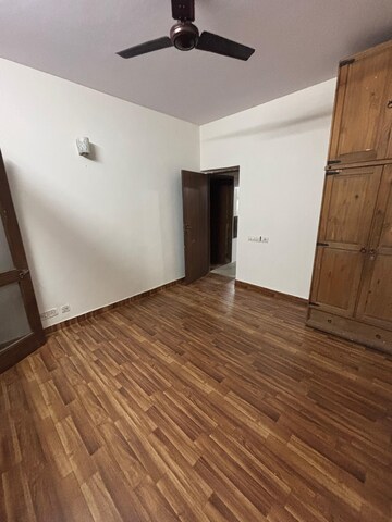 2 BHK Builder Floor For Rent in Dlf City Phase 3