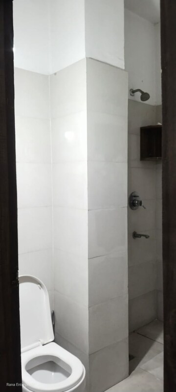 Attached Bathroom in 2 BHK Apartment at Sai Kunj New Palam  vihar, New Palam Vihar Phase 3 – for Rent