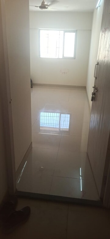 Room in 2 BHK Apartment at Akashganga Complex Kavesar, Kavesar – for Rent