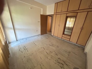 Room in 2 BHK Builder Floor at Koramangala – for Rent