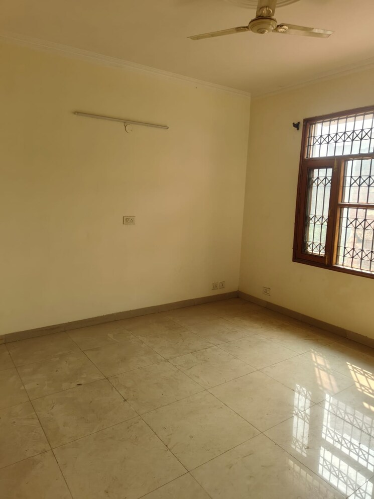 Room, dhakoli village 3 Bedroom 1250 Sq.Ft. Villa In Dhakoli Village Zirakpur 8504094
