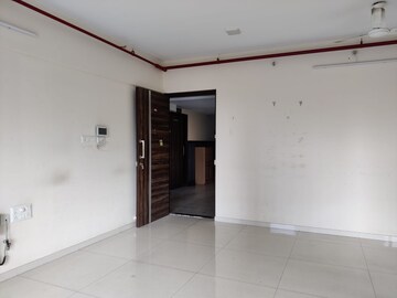 Room in 2 BHK Apartment at Chandak Stella, Goregaon West – for Rent