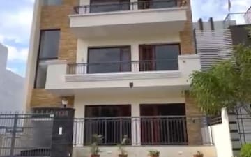 6+ BHK Independent House For Rent in Sector 110