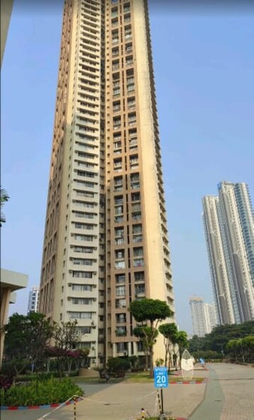 2 BHK Apartment For Rent in Ashok Towers, Parel