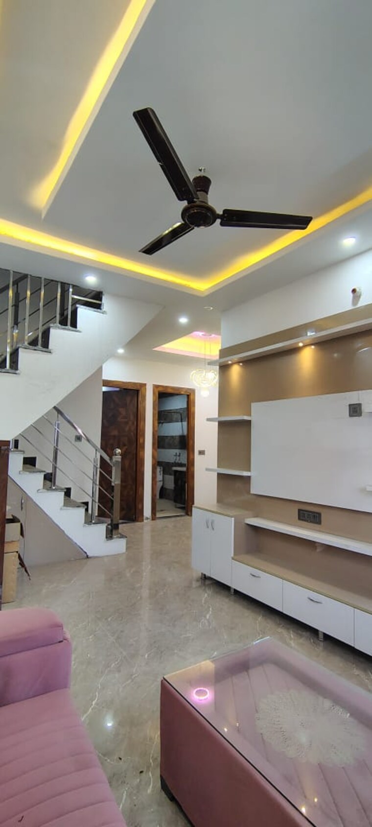 Living Room, roza jalalpur 3 Bedroom 90 Sq.Yd. Villa In Roza Jalalpur Greater Noida 8504167