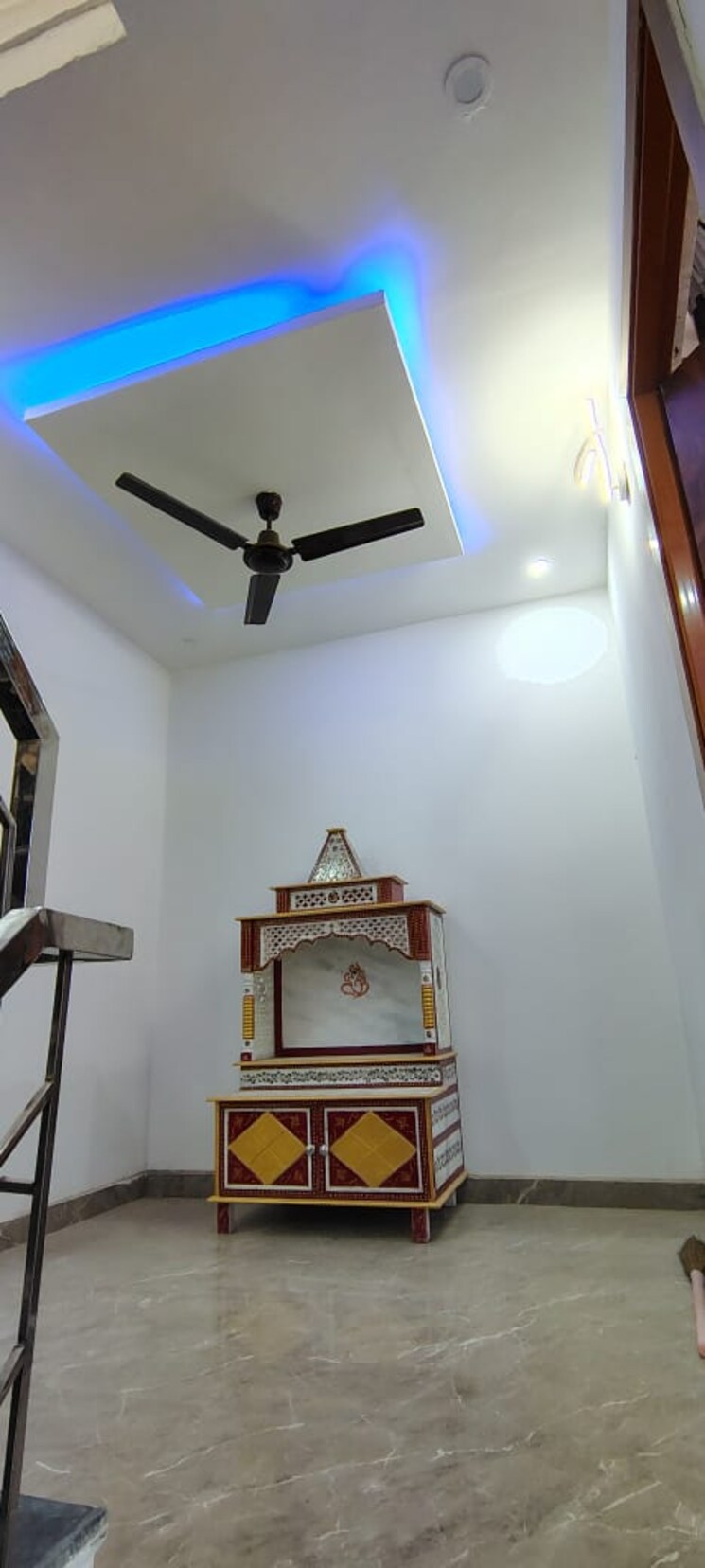 Room, roza jalalpur 3 Bedroom 90 Sq.Yd. Villa In Roza Jalalpur Greater Noida 8504167