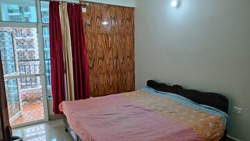 Room in 3 BHK Apartment at JKG Palm Court, Sector 16c Greater Noida – for Rent