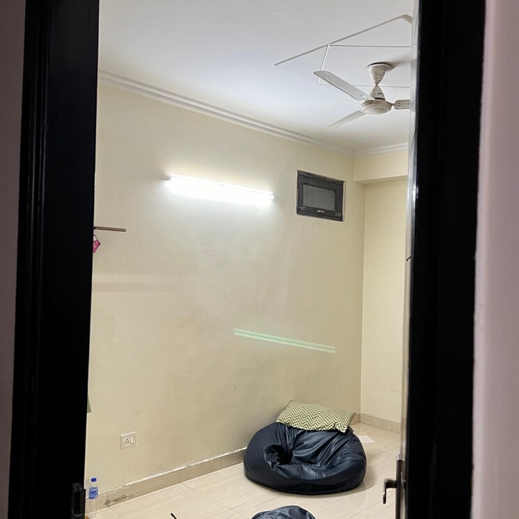 Room, chattarpur 2 Bedroom 100 Sq.Yd. Builder Floor In Chattarpur Delhi 8504182