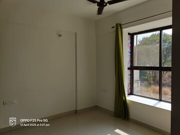 Room in 2 BHK Apartment at Sipani Veiveza, Electronic City Phase I – for Sale