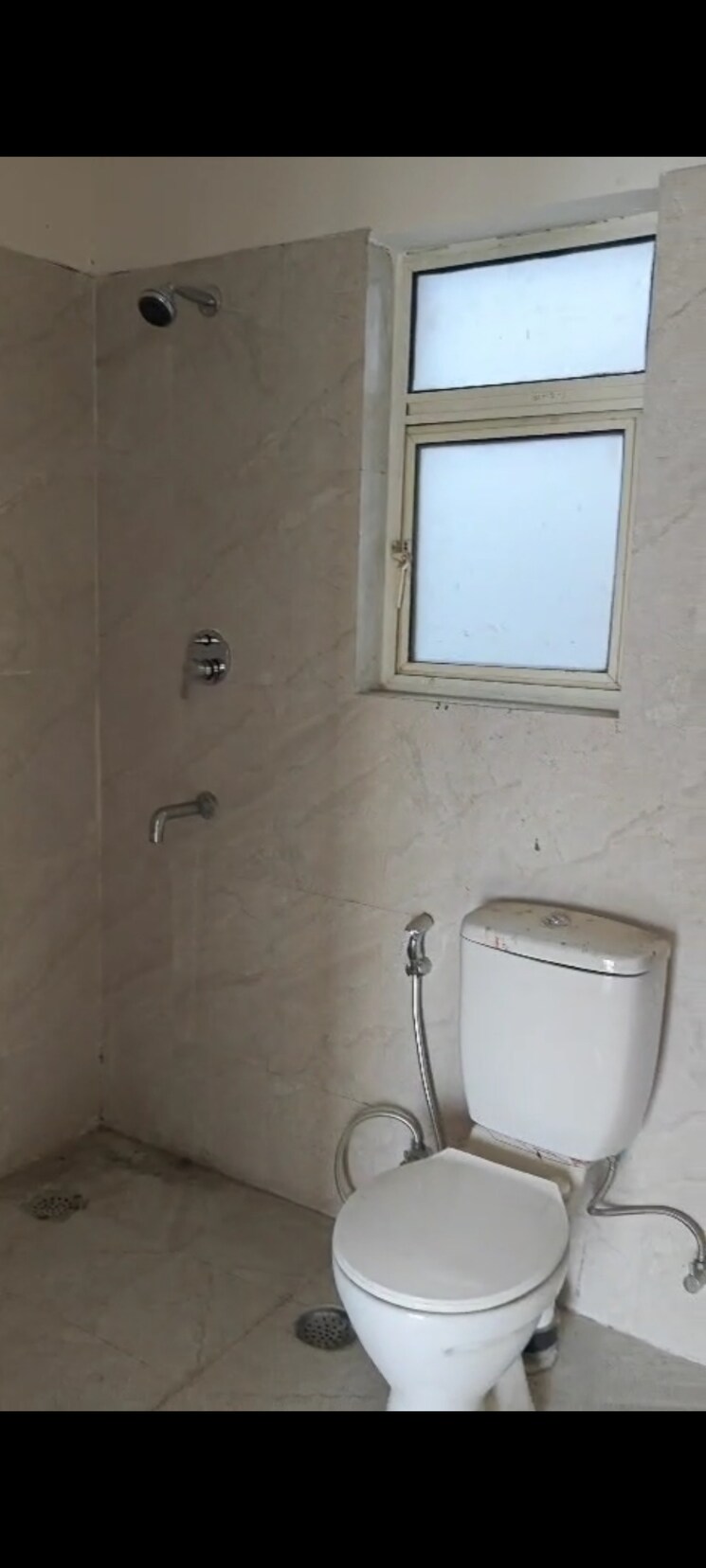 Bathroom, puri-aman-vilas 3.5 Bedroom 1670 Sq.Ft. Apartment In Sector 89 Faridabad 8504256