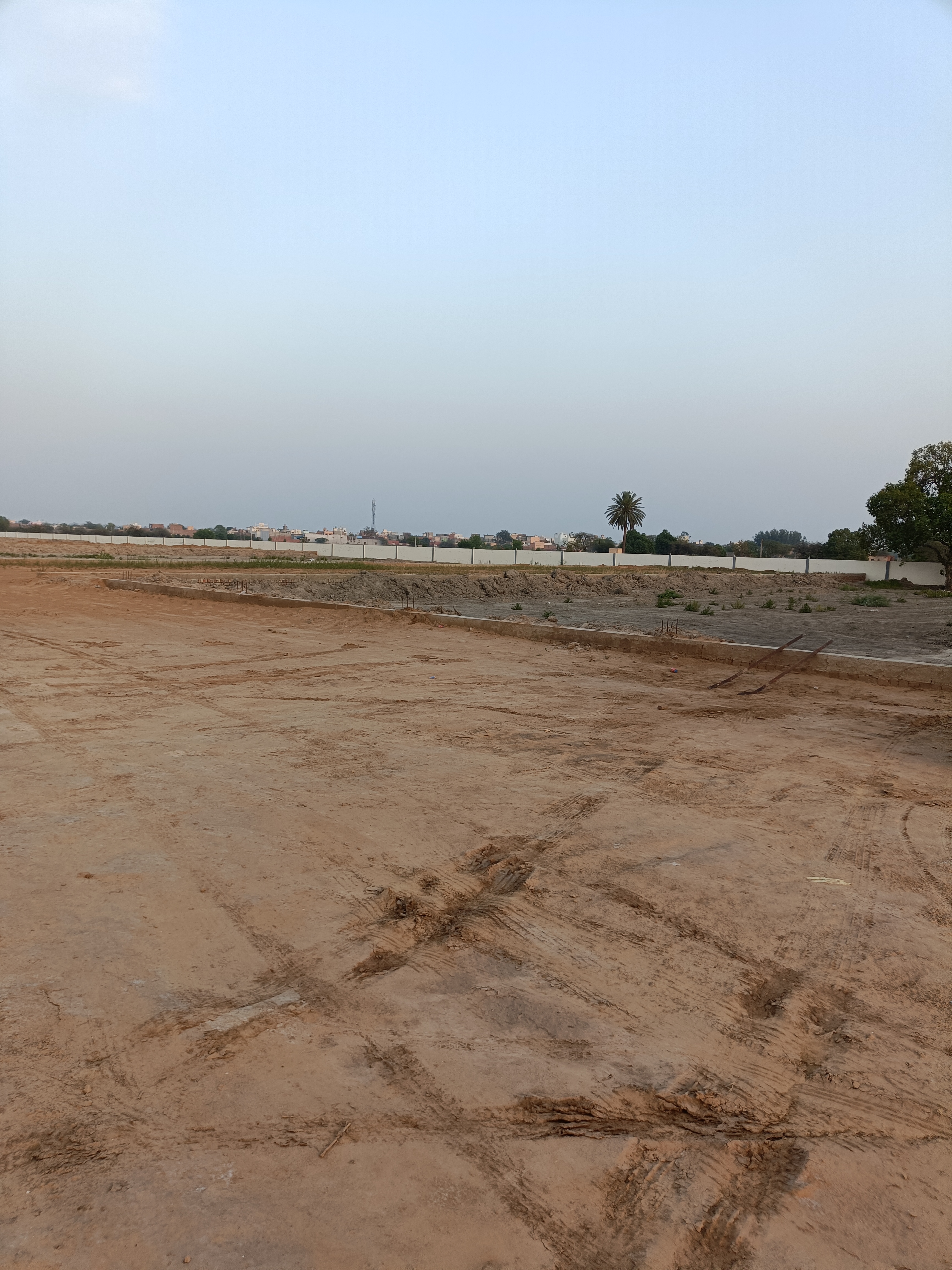 Plot For Sale in Royal City Hansi 