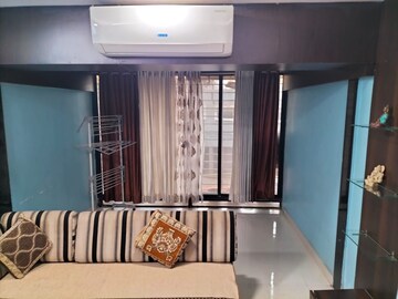 Living Room in 2.5 BHK Apartment at Sai Siddhi Tower, Ghatkopar East – for Rent