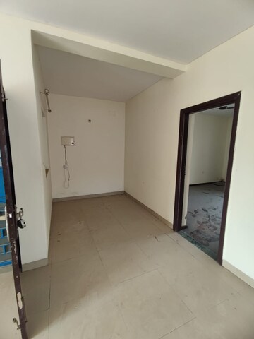 Room in 3.5 BHK Apartment at Puri Aman Vilas, Sector 89 – for Rent