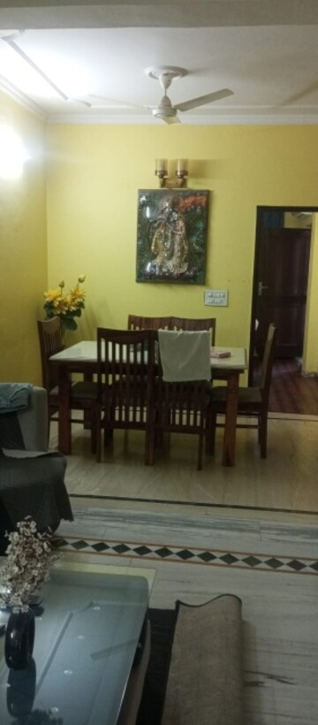 Living Room in 2 BHK Builder Floor at Sector 45 – for Rent