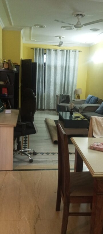 Room in 2 BHK Builder Floor at Sector 45 – for Rent