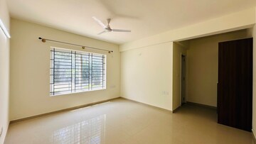 Room in 3 BHK Apartment at Nitesh Columbus Square, Bellary Road – for Rent