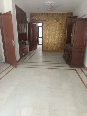 2 BHK Builder Floor For Rent in Bestech Chambers, Sushant Lok I