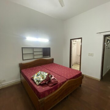 Room in 2 BHK Builder Floor at Greater Kailash I – for Rent