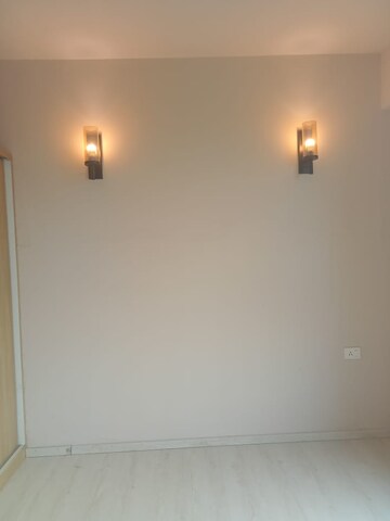 Room in 2.5 BHK Apartment at M3M Sky City, Sector 65 – for Sale