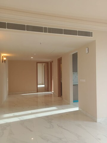 Building Lobby in 2.5 BHK Apartment at M3M Sky City, Sector 65 – for Sale