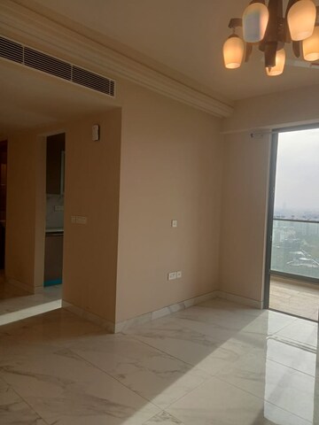 Building Lobby in 2.5 BHK Apartment at M3M Sky City, Sector 65 – for Sale