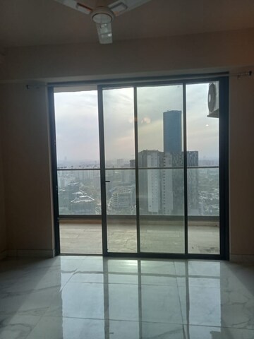 Room in 2.5 BHK Apartment at M3M Sky City, Sector 65 – for Sale