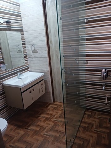 Attached Bathroom in 4 BHK Builder Floor at Sector 43 – for Rent
