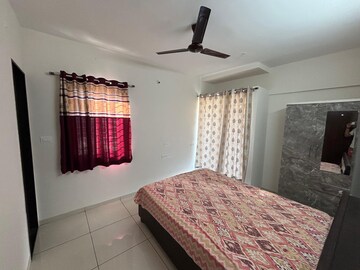 Room in 3 BHK Apartment at VJ YashOne Infinitee, Tathawade – for Rent