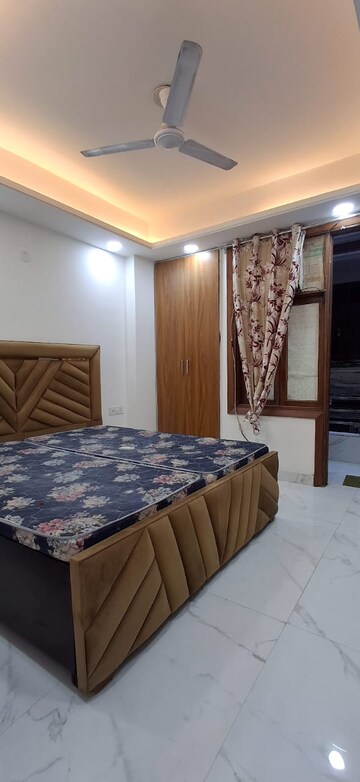 Master Bedroom in 1 BHK Builder Floor at Saket – for Rent
