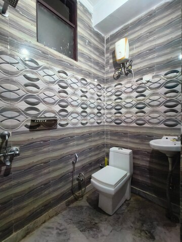 Attached Bathroom in 2 BHK Apartment at SPL Homes 5, Sector 46 – for Rent
