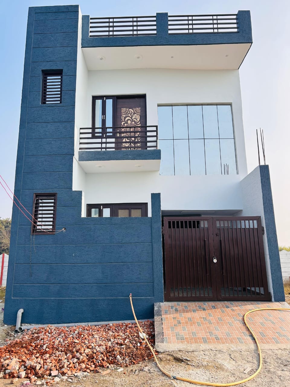 3 BHK + Pooja Room Independent House For Sale in Panchsheel Park 