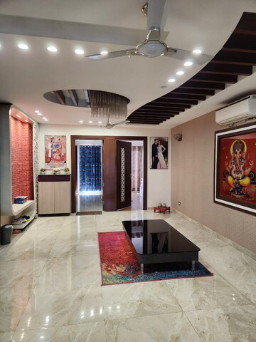 Living Room in 3 BHK Builder Floor at Mall Fifty One, Sector 51 – for Rent