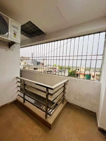 Master Bedroom in 2 BHK Builder Floor at Saket – for Rent
