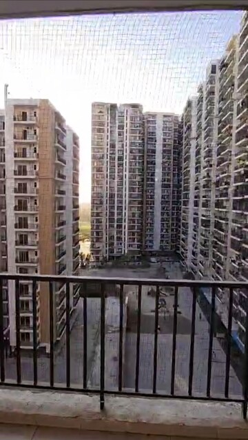 Master Bedroom in 2 BHK Apartment at Panchsheel Wellington, Dundahera – for Rent