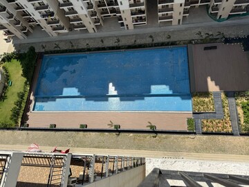 Master Bedroom in 3.5 BHK Apartment at Omaxe Waterscapes, Gomti Nagar – for Sale