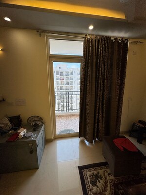 Master Bedroom in 3.5 BHK Apartment at Omaxe Waterscapes, Gomti Nagar – for Sale