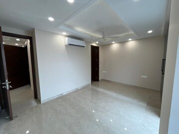 Master Bedroom in 3 BHK Builder Floor at Saket – for Rent