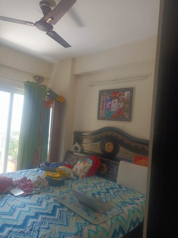 Master Bedroom in 2.5 BHK Apartment at Geotech Pristine Avenue, Sector 16c Greater Noida – for Sale