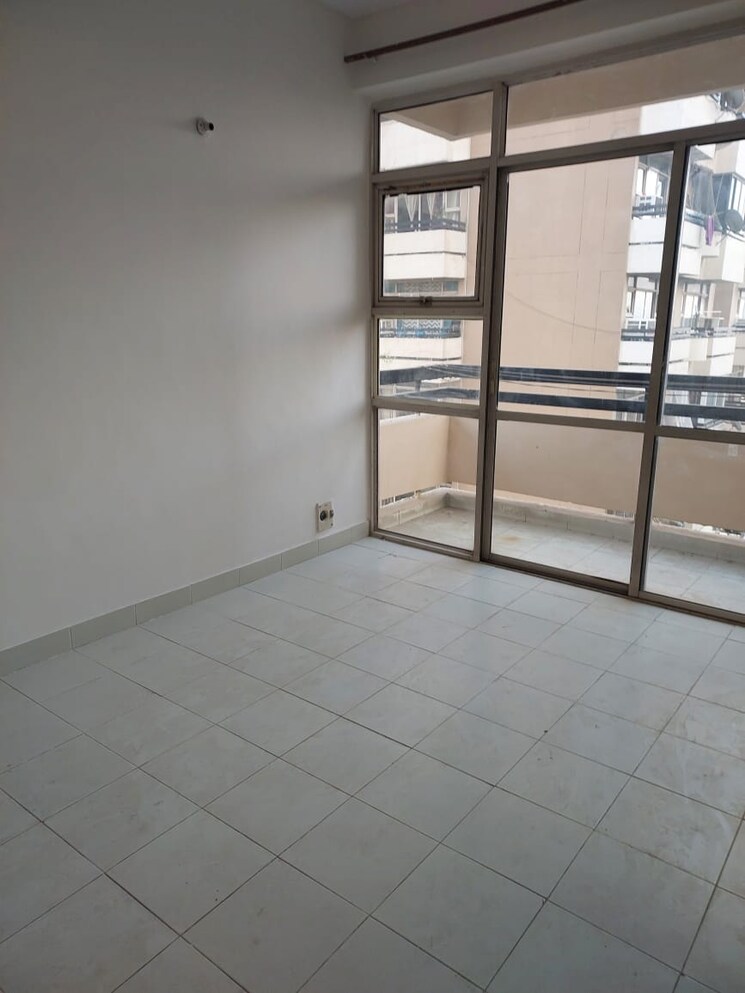 Master Bedroom, ansal-sushant-estate 3 Bedroom 1370 Sq.Ft. Apartment In Sector 52 Gurgaon 8505295