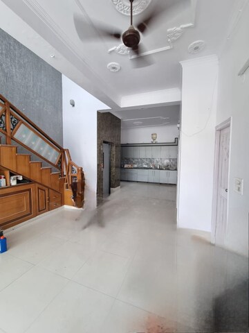 Master Bedroom in 3 BHK Independent House at Vasant Vihar – for Rent