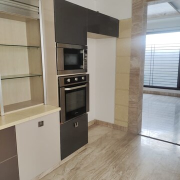 Others in 4 BHK Builder Floor at Safdarjung Development Area – for Sale