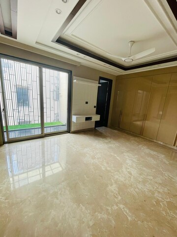 Master Bedroom in 4 BHK Builder Floor at Saket – for Rent