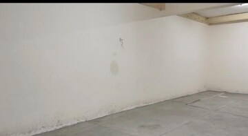   Showroom at Dynamix Shagun Mall Tower, Malad East – for Rent