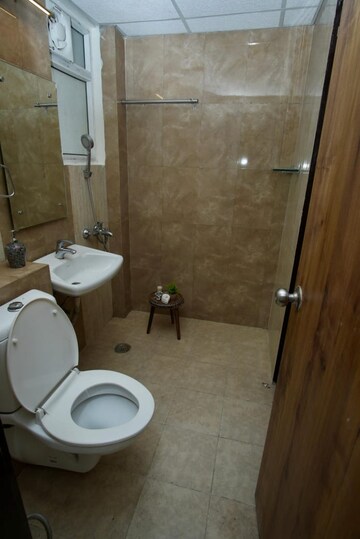 Attached Bathroom in 1 BHK Apartment at Spring Grove Uno Society, Kandivali East – for Sale