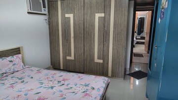  2 BHK Apartment at Aruna Residency, Malad West – for Rent