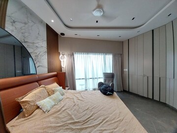 Room in 3 BHK Apartment at Lodha The World Towers World One Tier 2, Worli – for Rent